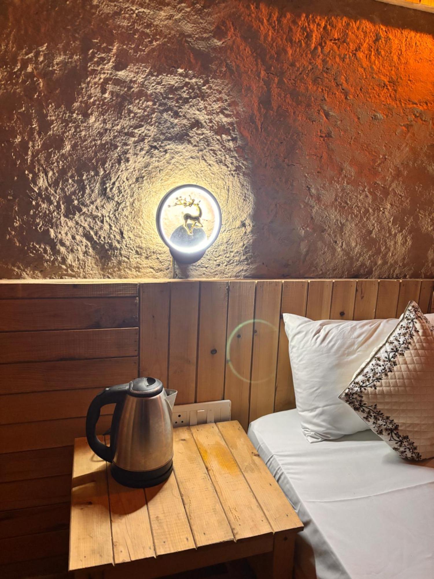 The Cozy Cabin, Jibhi Banjar Ngoại thất bức ảnh
