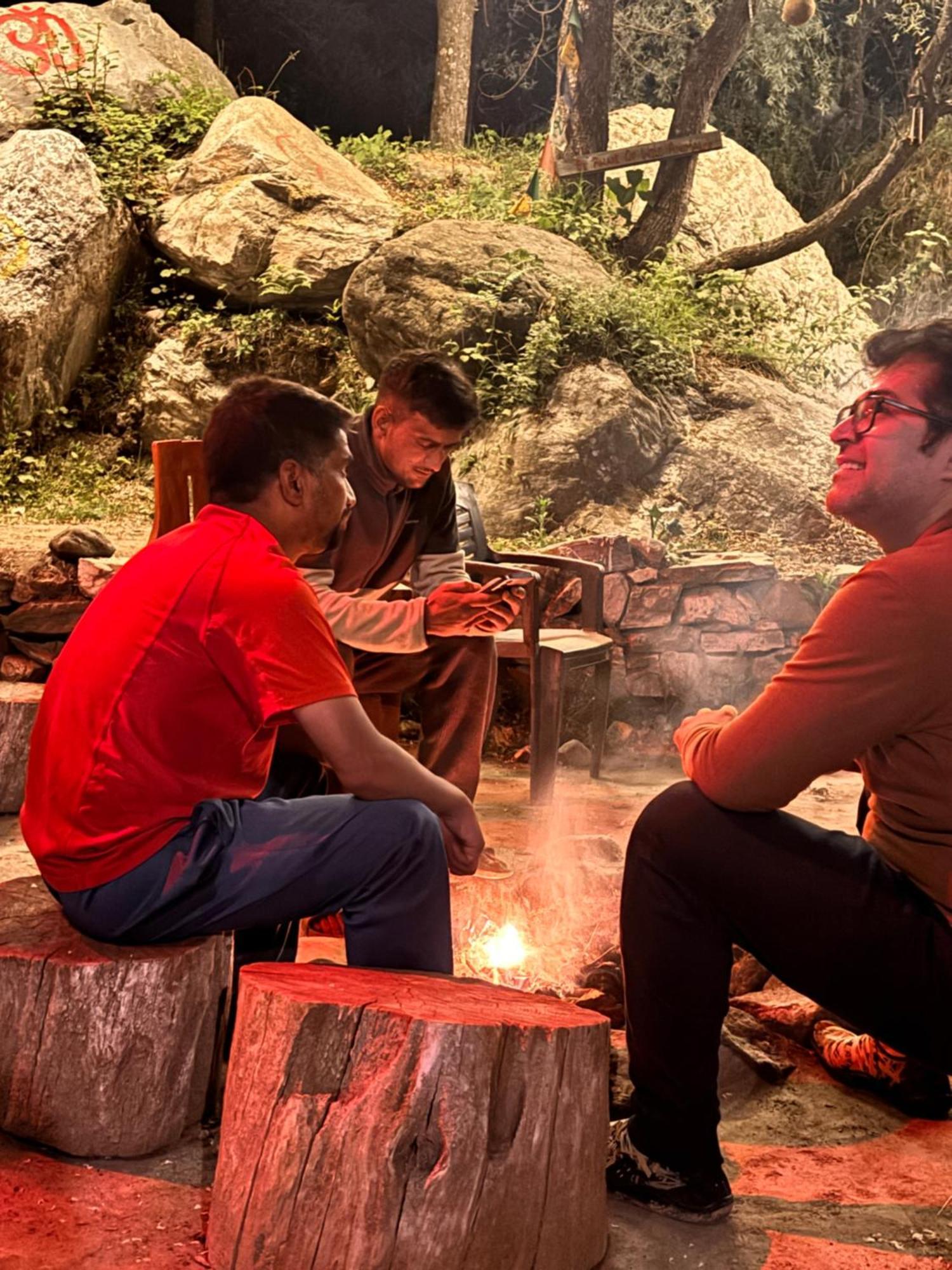The Cozy Cabin, Jibhi Banjar Ngoại thất bức ảnh